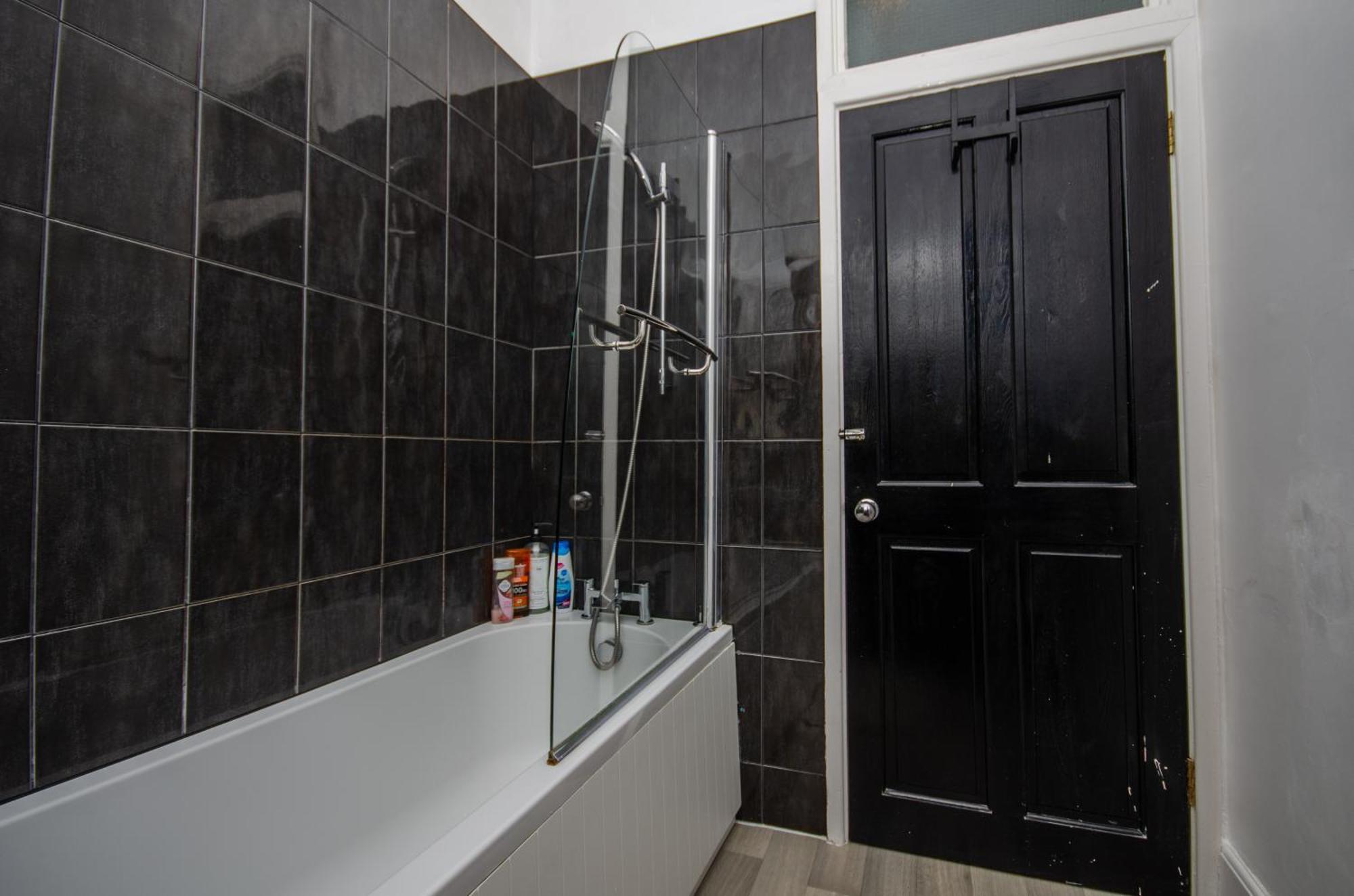 Stylish 91Sqm Victoria 2 Bedroom Apartment بريستول المظهر الخارجي الصورة