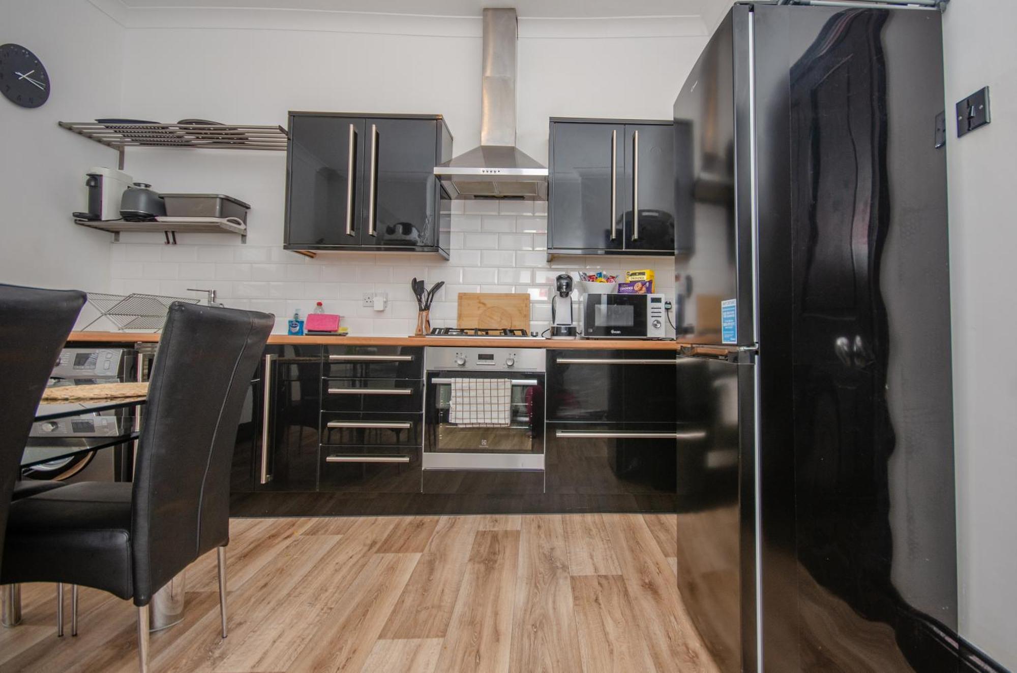 Stylish 91Sqm Victoria 2 Bedroom Apartment بريستول المظهر الخارجي الصورة